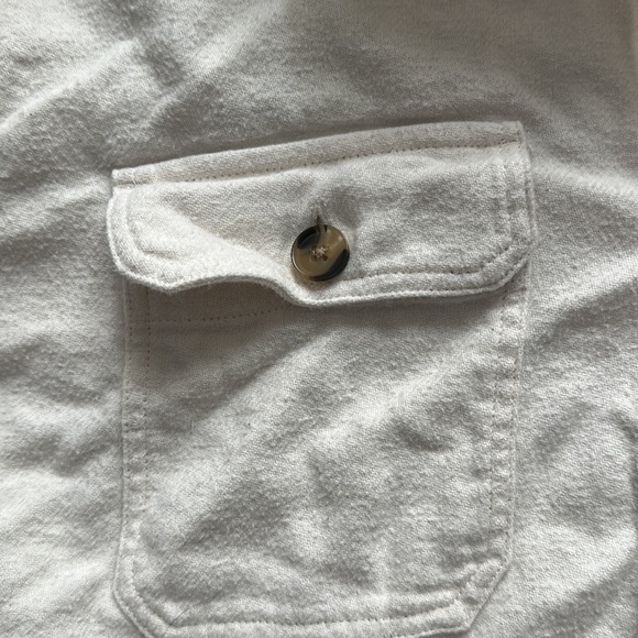 Express Shacket - Picture 3 of 4